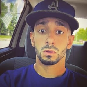 Meet your Posher, Jonathan